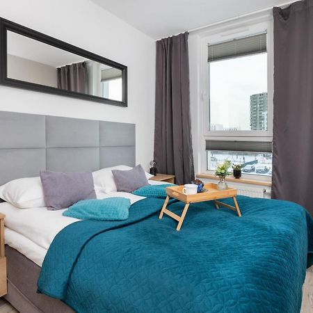 Solvo Apartment With Balcony & Parking Gdansk Przymorze By Noclegi Renters Exterior photo
